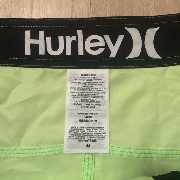 NWT Hurley Men's One and Only 22-Inch Boardshort size 44 - Picture 2 of 5